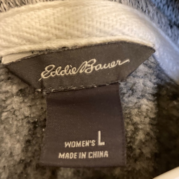 Eddie Bauer Women's Heathered Gray V neck pullover Sweater - Picture 2 of 6